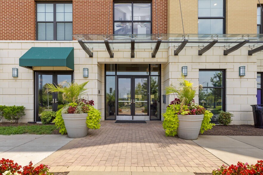 9300 Lottsford Rd, Largo, MD à louer - Photo du bâtiment - Image 1 de 11