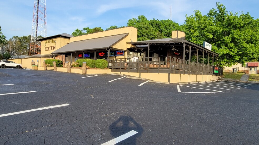 2166 Highpoint Rd, Snellville, GA for sale - Building Photo - Image 2 of 15