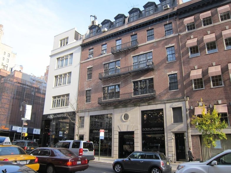 823-825 Madison Ave, New York, NY à louer - Photo du bâtiment - Image 2 de 6