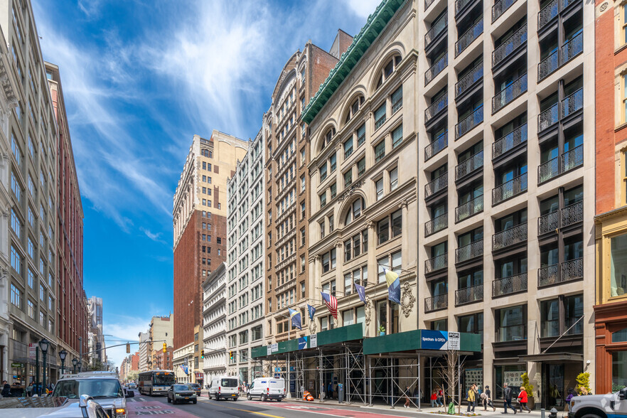 49 W 23rd St, New York, NY for lease - Building Photo - Image 2 of 5