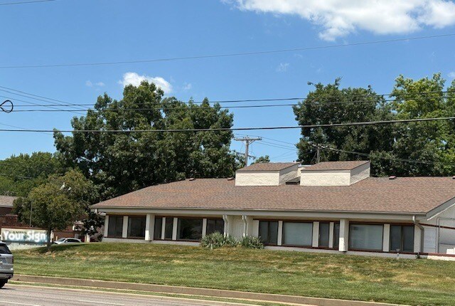 8650 W 95th St, Overland Park, KS à vendre Photo du bâtiment- Image 1 de 1