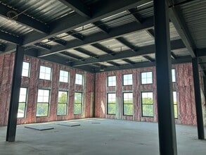 191 W Main St, Lewisville, TX à louer Photo intérieure- Image 1 de 1