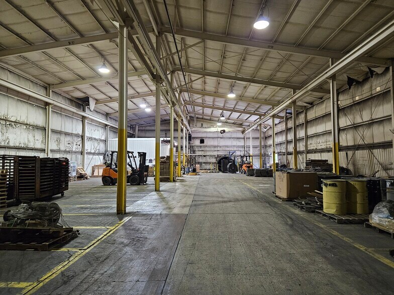 1020 Industrial Park Rd, New Cumberland, WV à vendre - Photo du bâtiment - Image 3 de 22