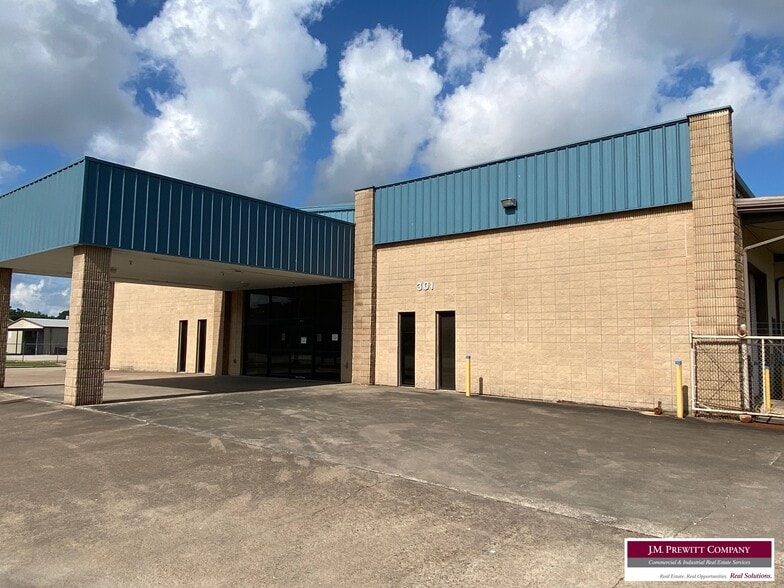 301 Ml King Jr Pky, Beaumont, TX for sale - Building Photo - Image 3 of 4