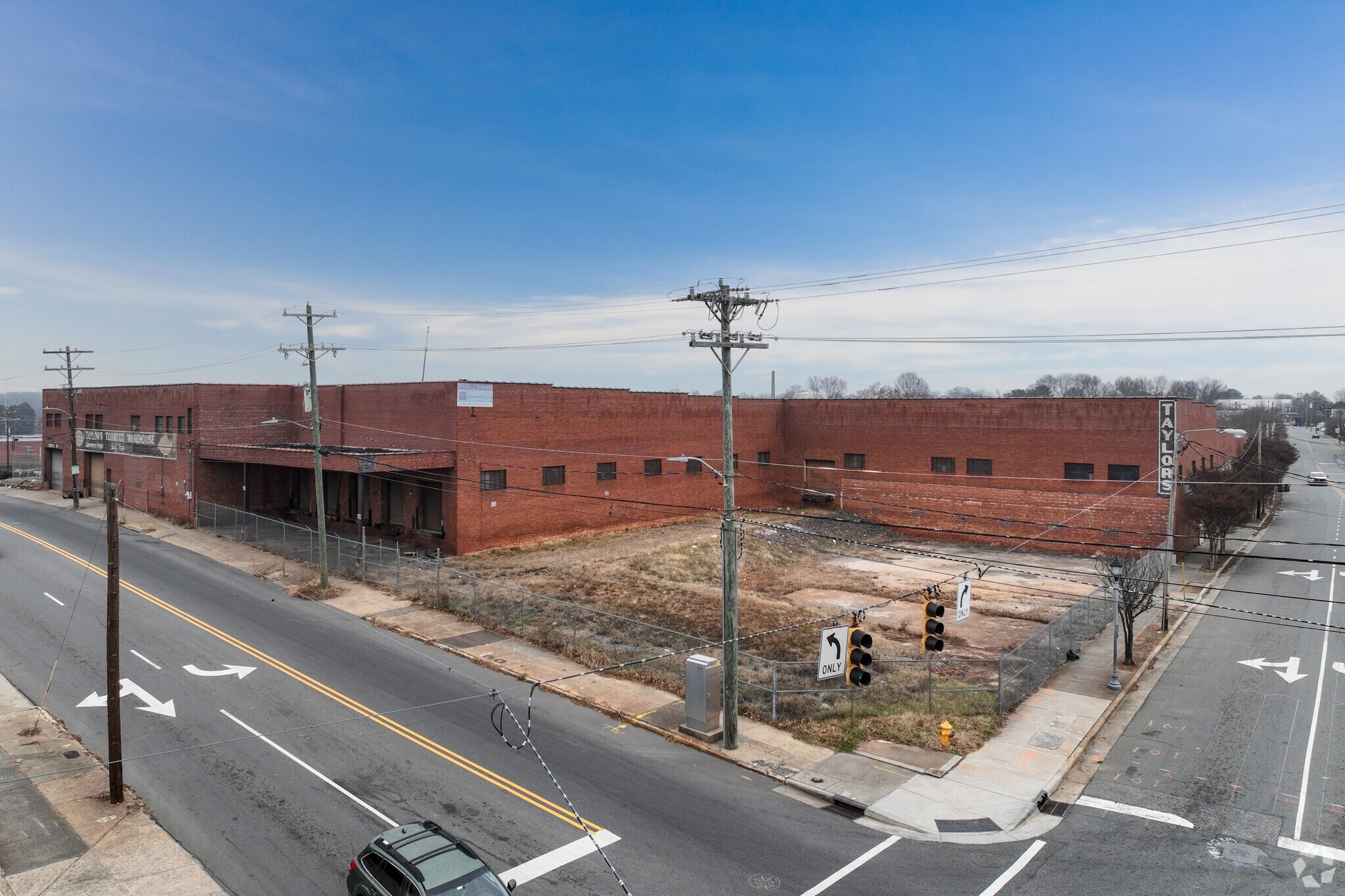 916 Patterson Ave, Winston-Salem, NC for lease Primary Photo- Image 1 of 5
