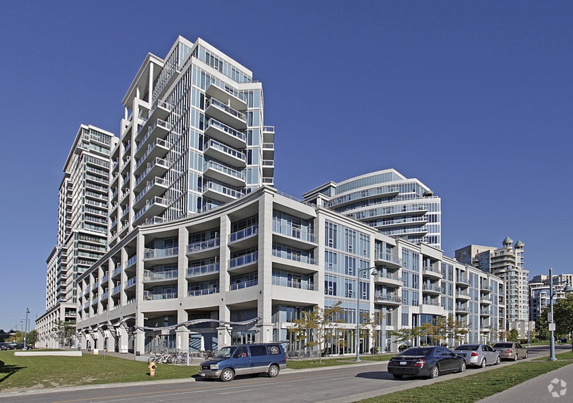 58 Marine Parade Dr, Toronto, ON for sale - Primary Photo - Image 1 of 1