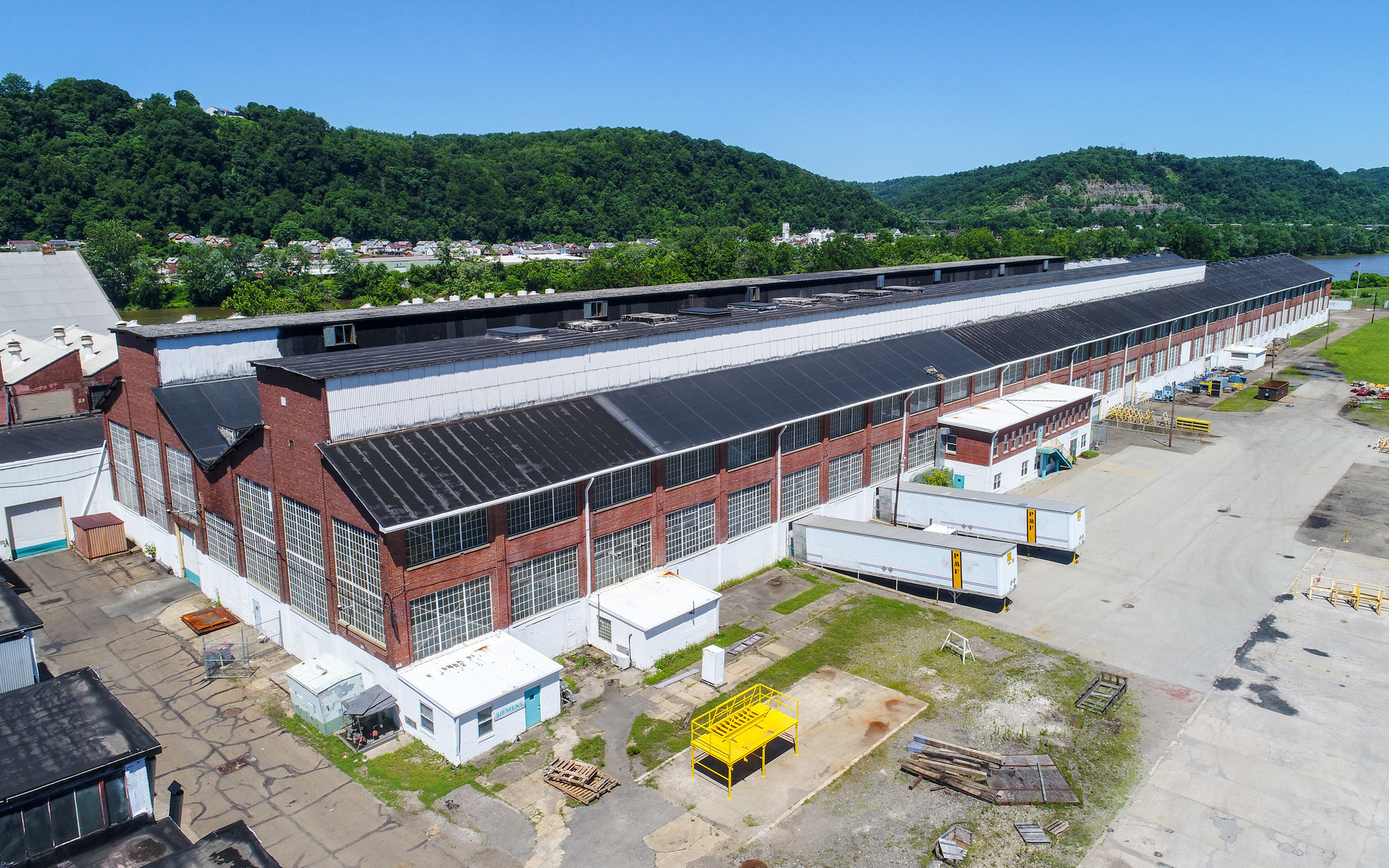 210 Industrial Blvd, New Kensington, PA for sale Building Photo- Image 1 of 1