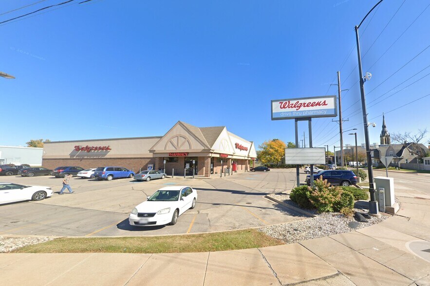 305 Racine St, Menasha, WI à vendre - Photo du bâtiment - Image 3 de 5