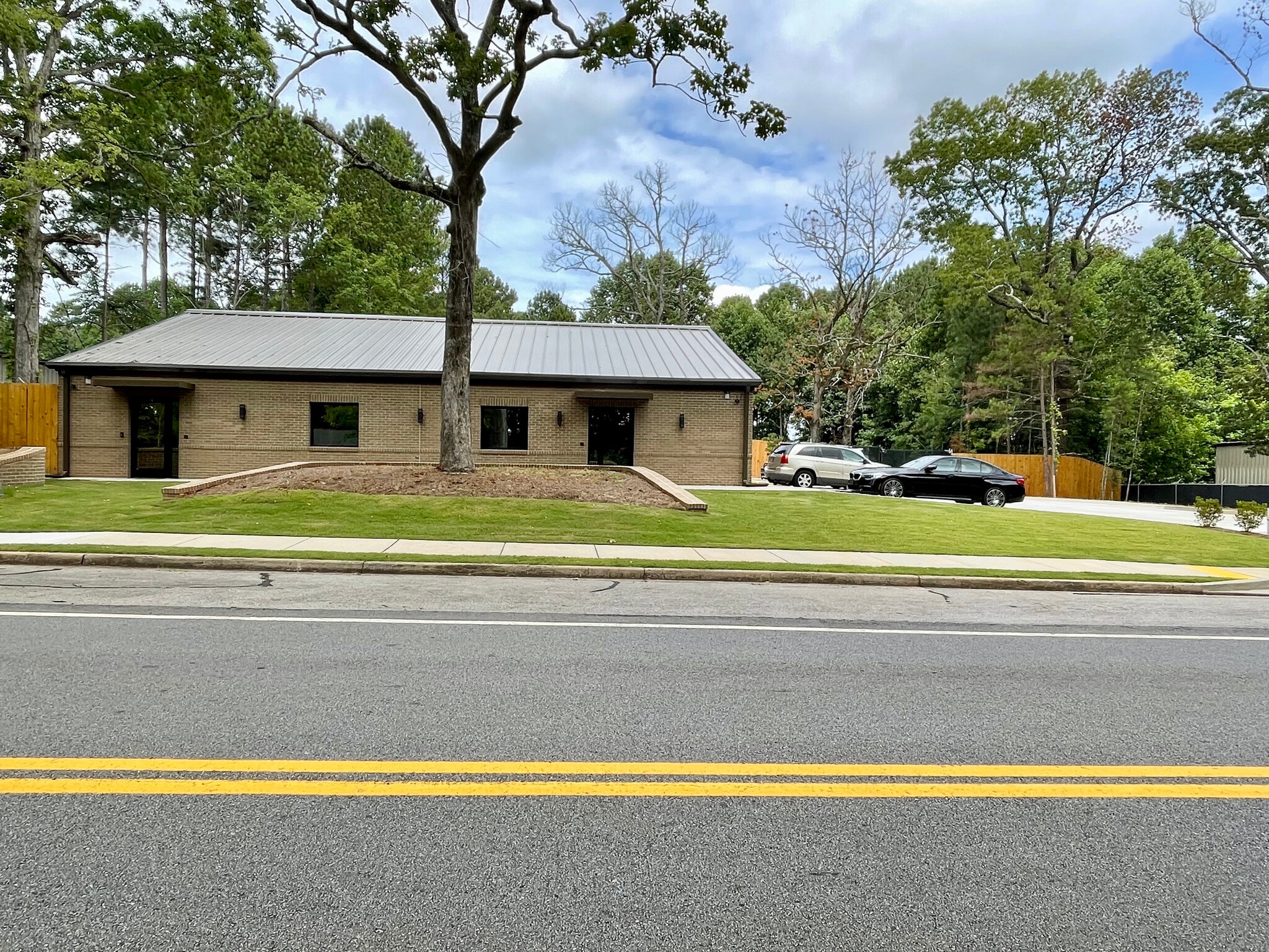 740 N Price Rd, Buford, GA for lease Primary Photo- Image 1 of 9