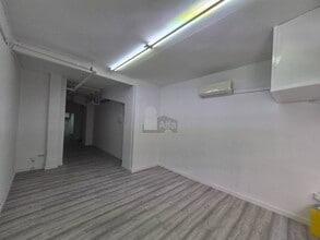 Retail in València, Valencia for lease Interior Photo- Image 2 of 9