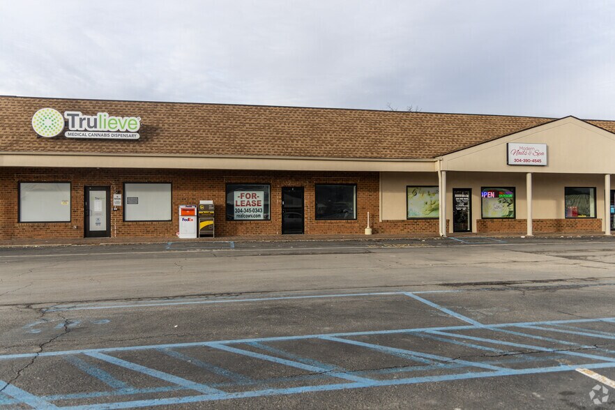 2-20 Perry Morris Sq, Milton, WV à louer - Photo du bâtiment - Image 2 de 3