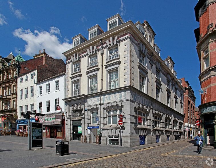 2-4 Bigg Mark, Newcastle Upon Tyne for lease - Building Photo - Image 1 of 4