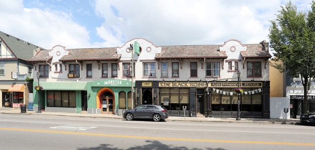 Plus de détails pour 2850-2862 N Oakland Ave, Milwaukee, WI - Commerce de détail à louer