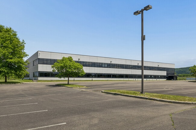 More details for 326 Daniel Zenker Dr, Horseheads, NY - Office for Auction