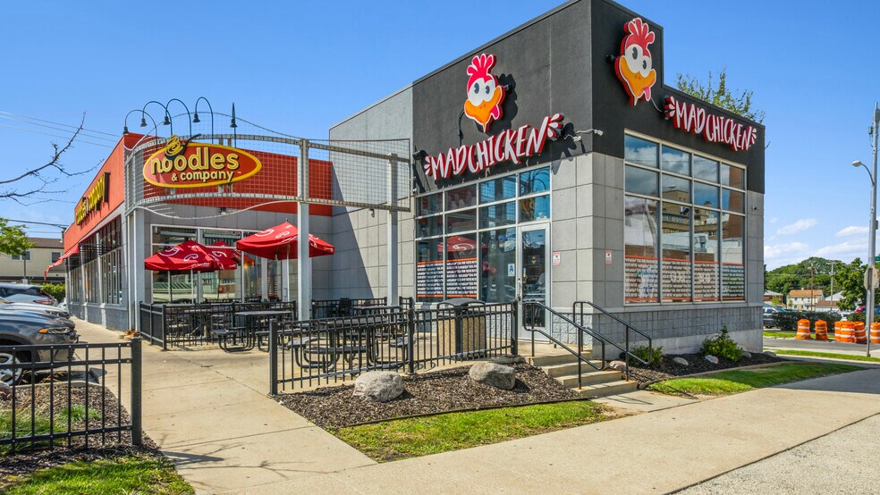 2725-2735 W Oklahoma Ave, Milwaukee, WI à vendre - Photo du bâtiment - Image 2 de 8