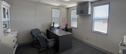 950 Trinity Dr, Mansfield, TX for lease Interior Photo- Image 2 of 5