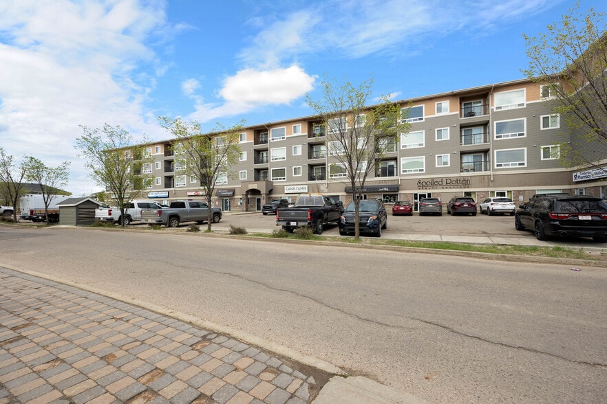 122 Millennium Dr, Fort McMurray, AB for lease - Building Photo - Image 1 of 4