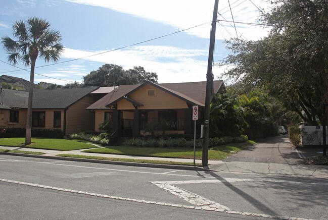 More details for 2500 W Azeele St – Retail for Sale, Tampa, FL