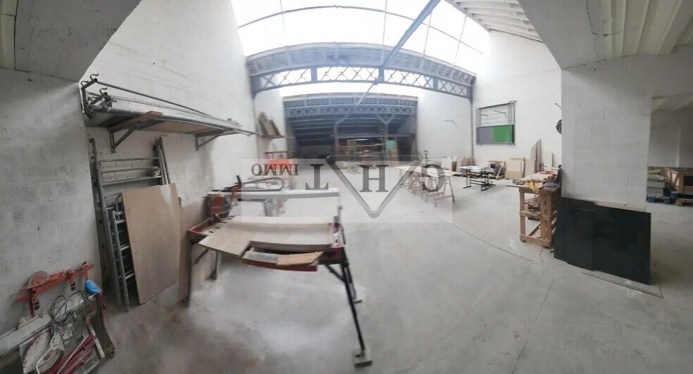 Industrial in Saint-Maur-des-Fossés for lease - Interior Photo - Image 3 of 11