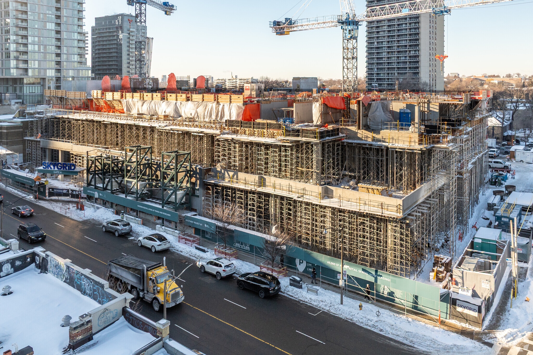 2444 Yonge St, Toronto, ON for sale Primary Photo- Image 1 of 1