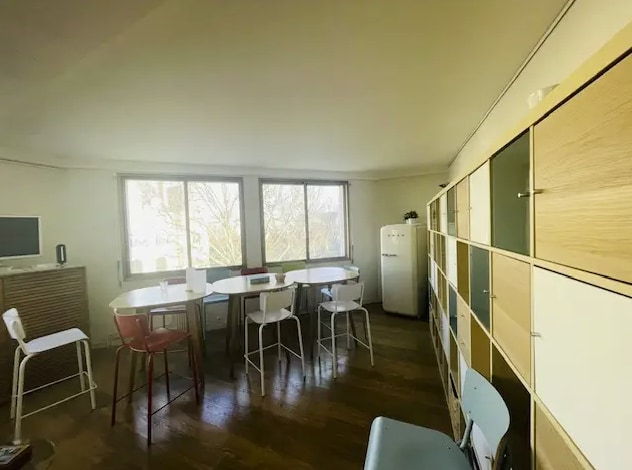 17 Rue De L'Hotel De Ville, Neuilly-sur-Seine for lease Interior Photo- Image 1 of 9