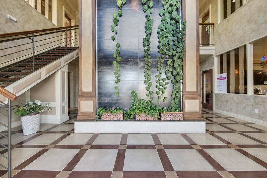 883 Poole Ave, Hazlet, NJ à louer - Hall d’entrée - Image 3 de 30