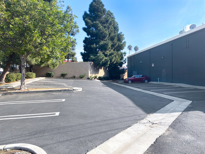 3111 W Century Blvd, Inglewood, CA for lease - Building Photo - Image 3 of 4