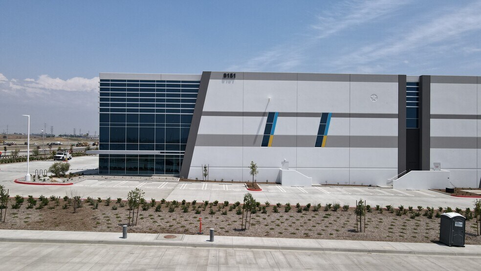 9151 Dreamland Dr, Fontana, CA for lease - Building Photo - Image 1 of 15