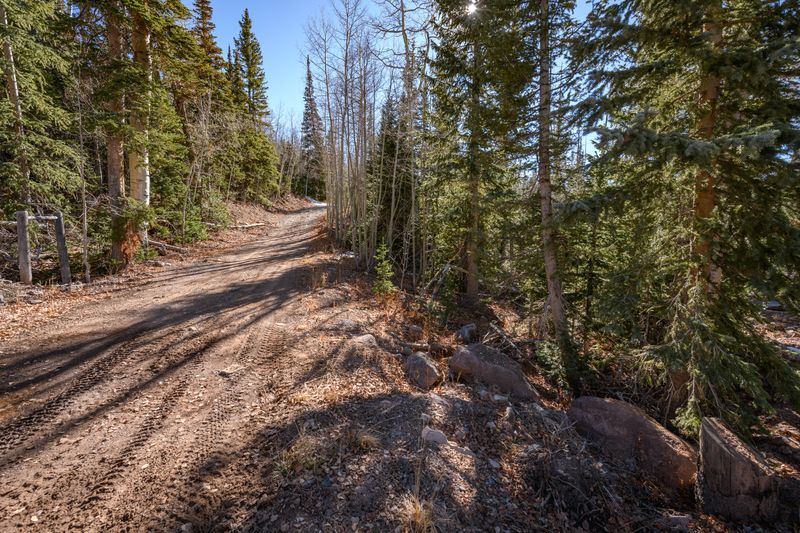 271 Deer Trail, Brian Head, UT for sale Primary Photo- Image 1 of 36