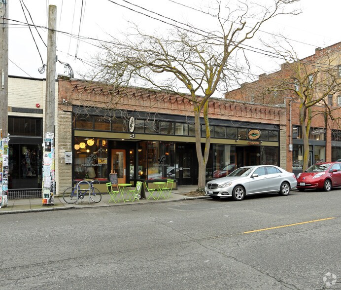 5313 Ballard Ave, Seattle, WA à vendre - Photo principale - Image 1 de 4