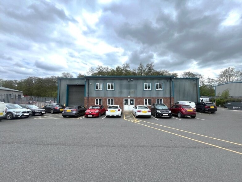 Turnpike Clos, Grantham for lease - Primary Photo - Image 1 of 1