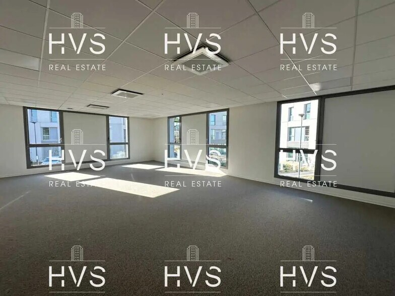 Office in Gardanne for sale - Building Photo - Image 3 of 21