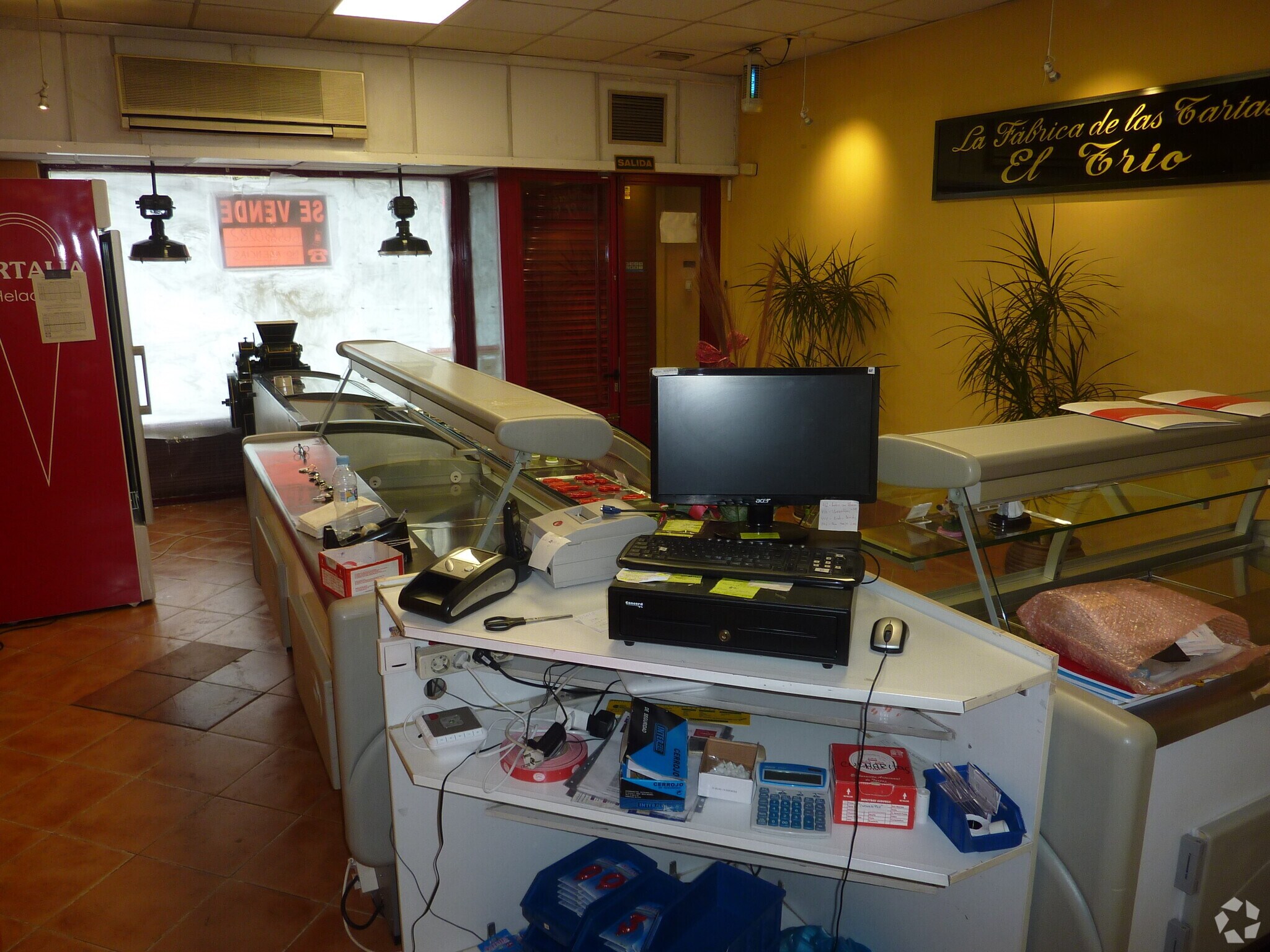 Retail in Madrid, Madrid for lease Interior Photo- Image 1 of 5