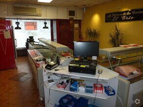 Retail in Madrid, Madrid for lease Interior Photo- Image 1 of 5