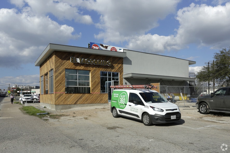 5303 Burnet Rd, Austin, TX for sale - Primary Photo - Image 1 of 7