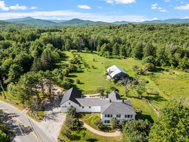 Plus de détails pour 235 Windsor Rd, Hillsborough, NH - Services hôteliers à vendre