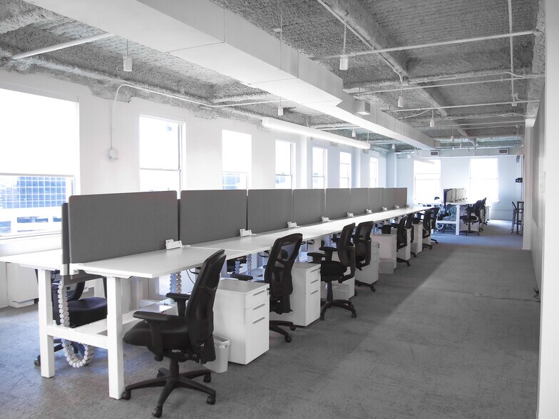 159 4th Ave N, Nashville, TN à louer - Photo intérieure - Image 3 de 8