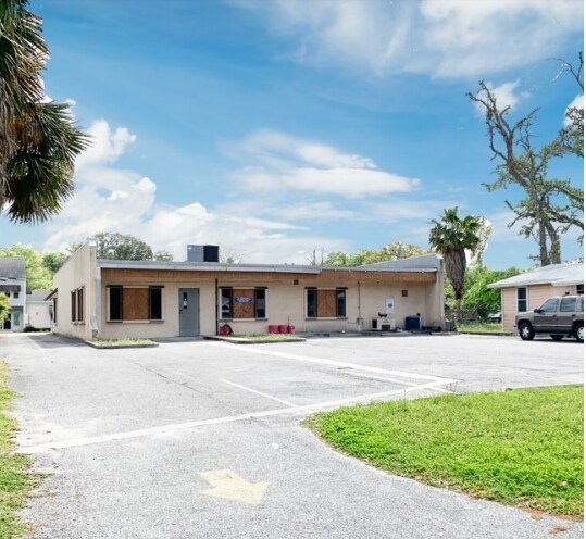 911 S 8th St, Fernandina Beach, FL à louer - Photo principale - Image 2 de 19