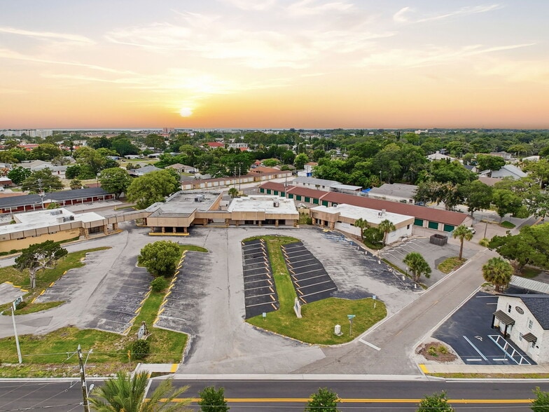 5321 Grand Blvd, New Port Richey, FL for sale - Aerial - Image 2 of 39