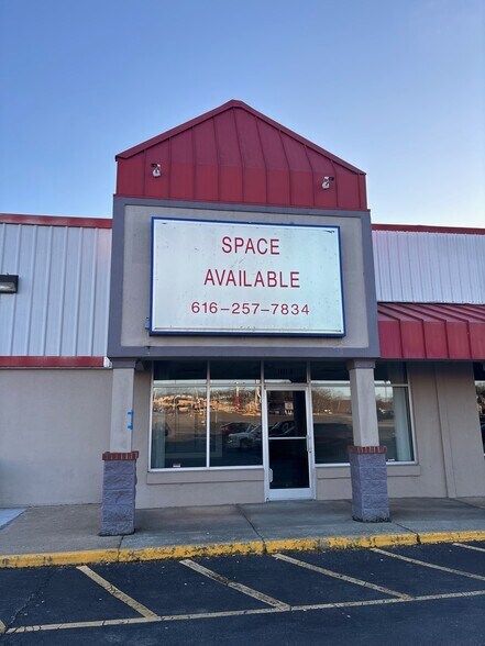 1409 E Stone, Kingsport, TN à louer - Photo du bâtiment - Image 3 de 15