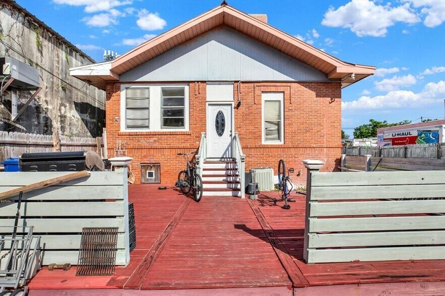 5210 N Nebraska Ave, Tampa, FL à vendre - Photo du bâtiment - Image 3 de 24