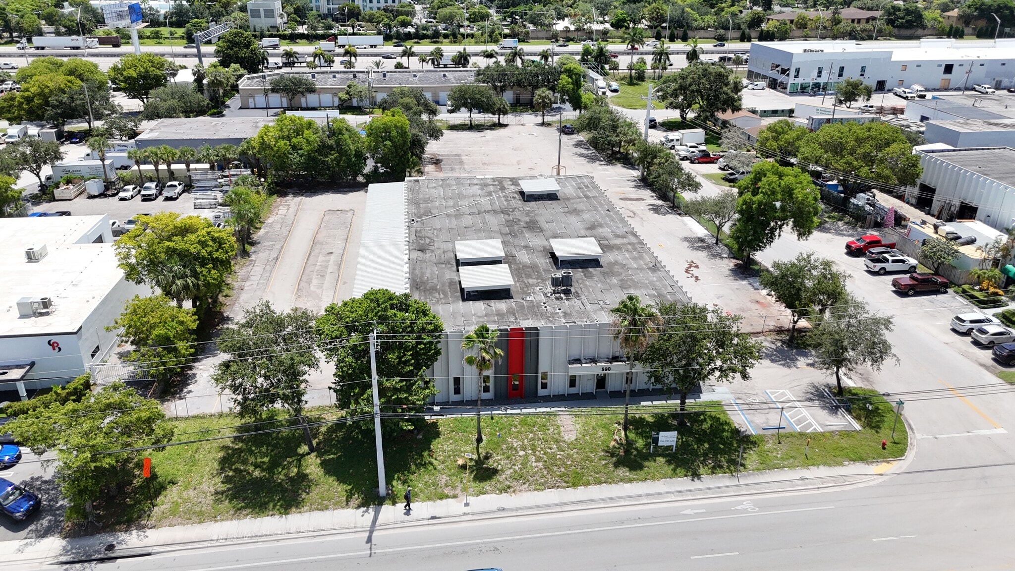 590 SW 12th Ave, Pompano Beach, FL for lease Building Photo- Image 1 of 31