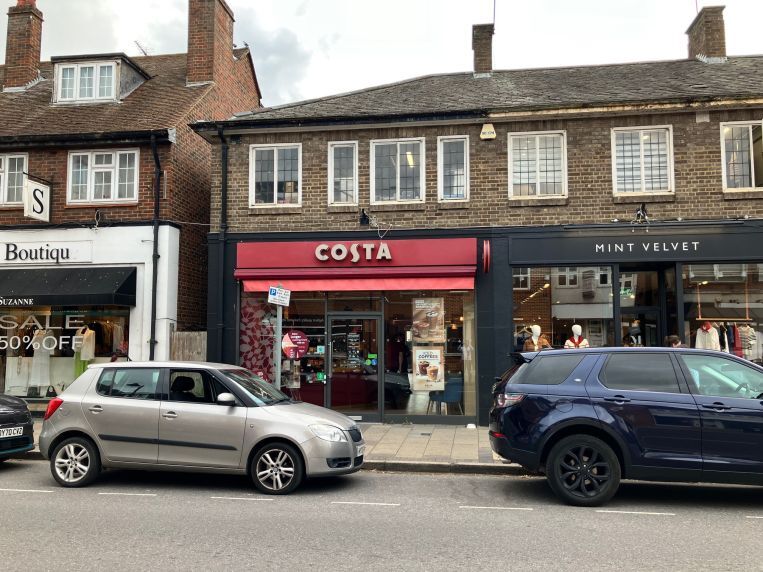 30 High St, Cobham à louer - Photo du bâtiment - Image 3 de 6