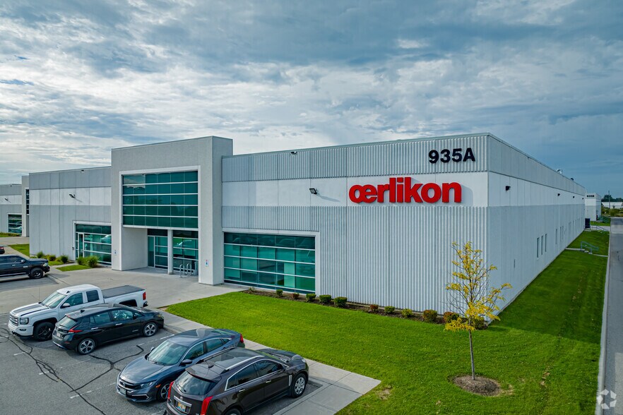 935A Southgate Dr, Guelph, ON à louer - Photo du bâtiment - Image 2 de 16