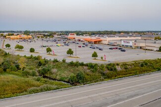 More details for 653-697 N Westhill Blvd, Appleton, WI - Retail for Lease