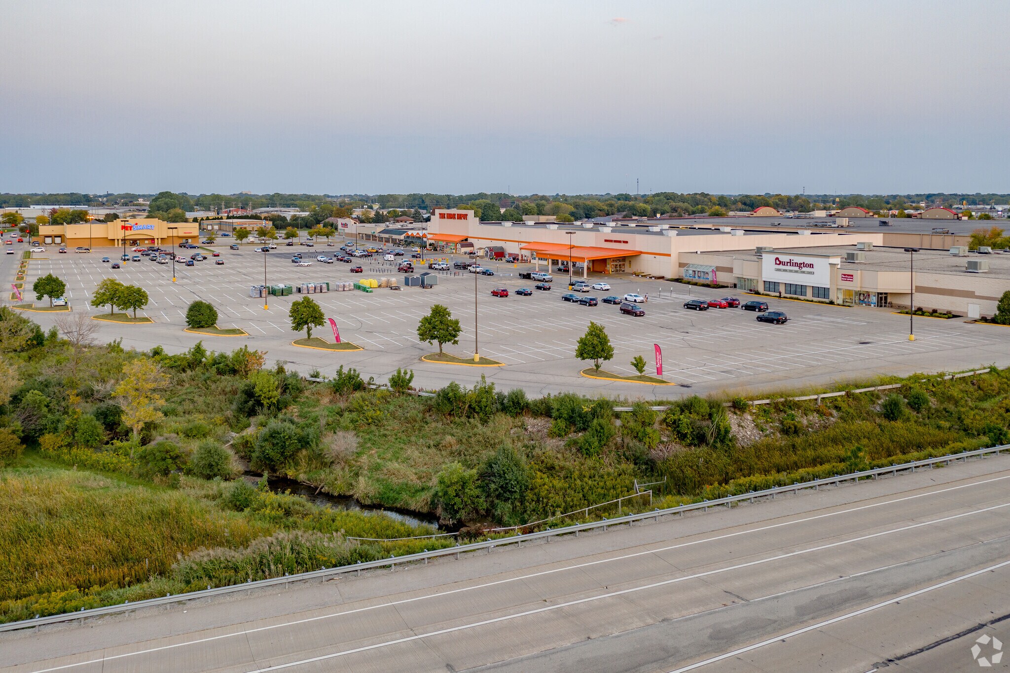 653-697 N Westhill Blvd, Appleton, WI for lease Primary Photo- Image 1 of 12