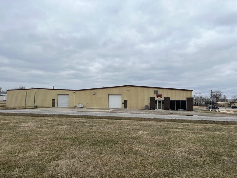 415 Harvester Rd, Chillicothe, MO à vendre - Photo du b timent - Image 2 de 24