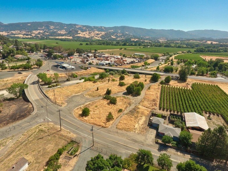 13711 Mountain House Rd, Hopland, CA for sale - Primary Photo - Image 1 of 1