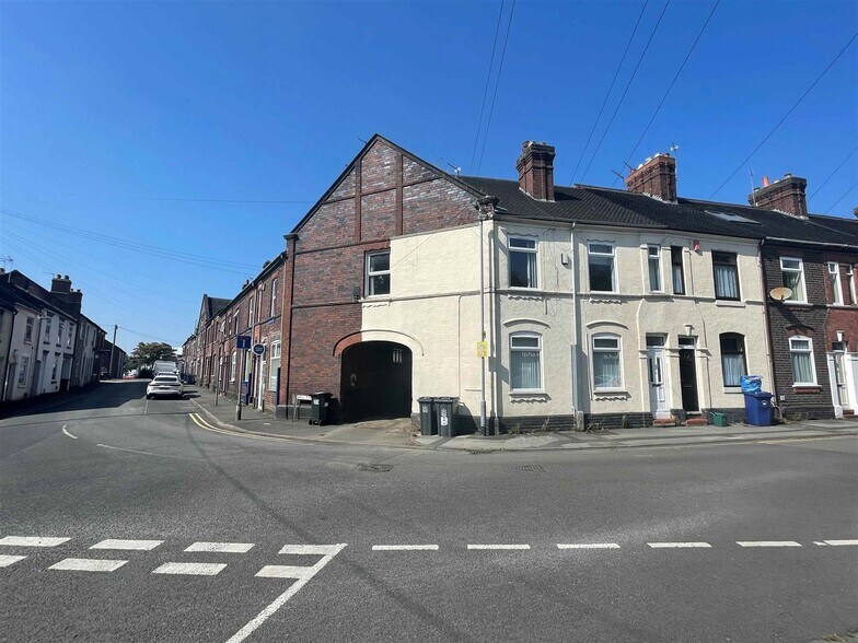 25-27 Well St, Newcastle à vendre - Photo du bâtiment - Image 2 de 18
