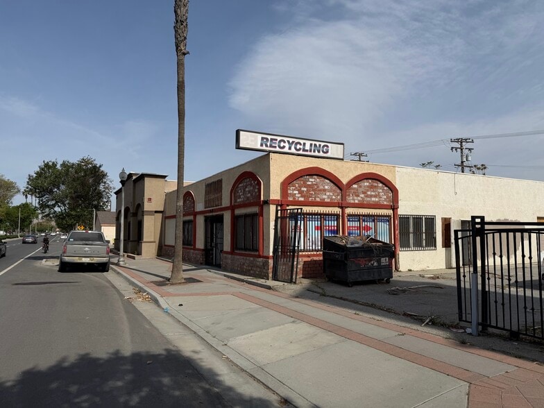 5309-5313 Mission Blvd, Jurupa Valley, CA à louer - Photo principale - Image 1 de 19